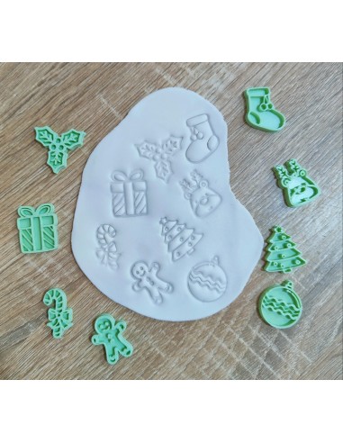 8 Mini Cortadores con marcador Navidad