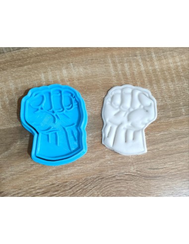 Cortador + marcador puño Hulk